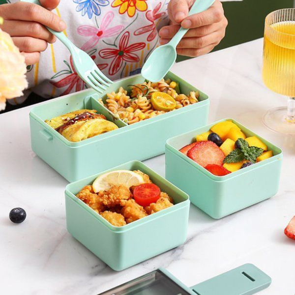 Plastic Lunch Box With Cutlery Set - 1400ml